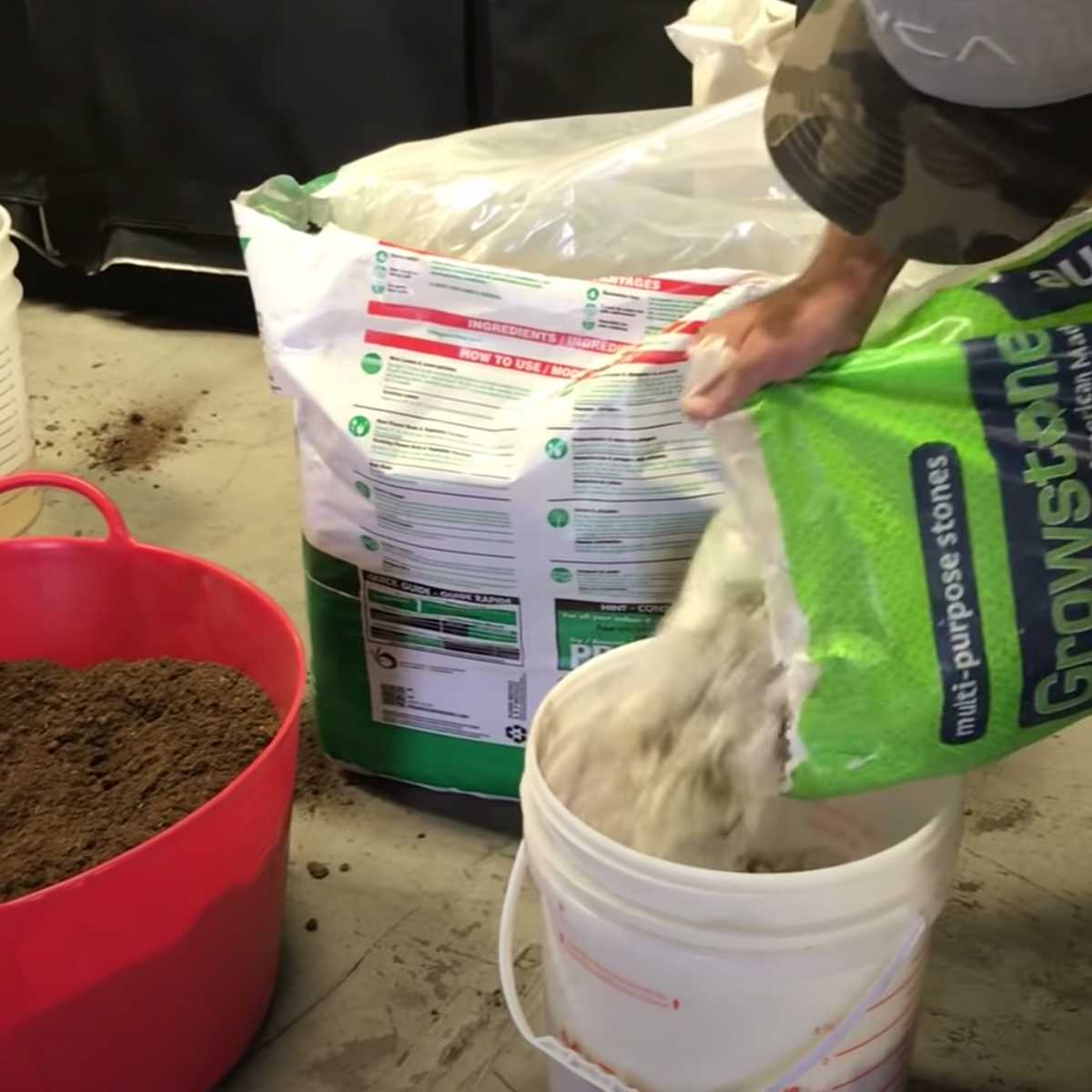 Living Soil Recipe How to Make Living Soil with a List of Ingredients ...